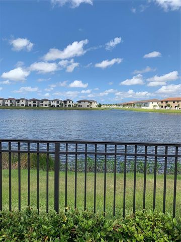 3293 W 98th Place, Hialeah, FL 33018