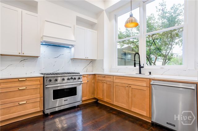 315 W Bolton Street, Savannah, GA 31401