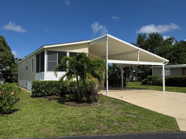 8924 Princess Donna Court E, Boynton Beach, FL 33436