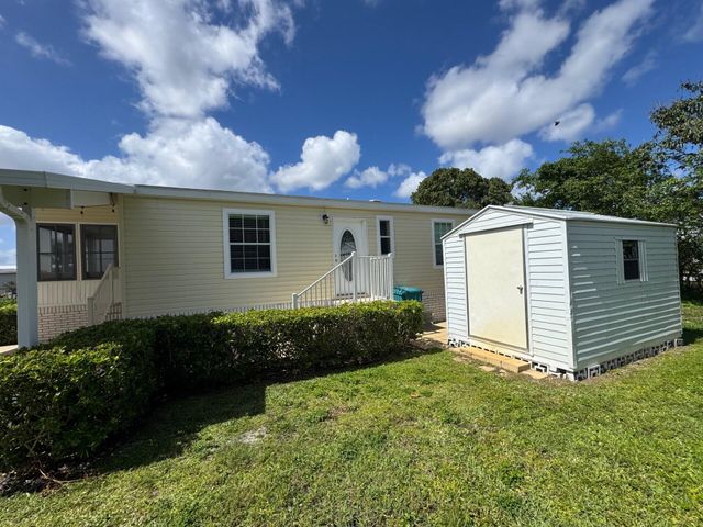 8924 Princess Donna Court E, Boynton Beach, FL 33436