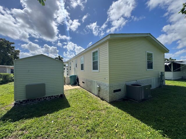 8924 Princess Donna Court E, Boynton Beach, FL 33436