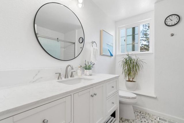 104 Golden Eagle Court, Scotts Valley, CA 95066