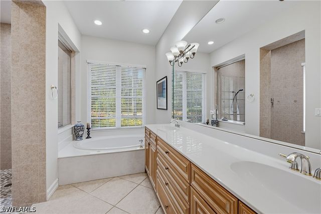 7774 Mulberry LN, Naples, FL 34114