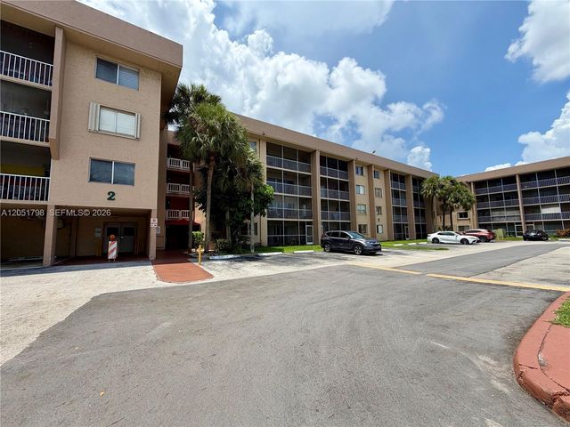 17000 NW 67th Avenue 130, Hialeah, FL 33015