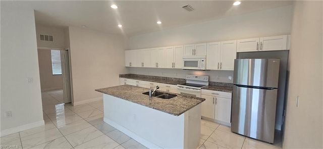 4602 25th ST SW, Lehigh Acres, FL 33973