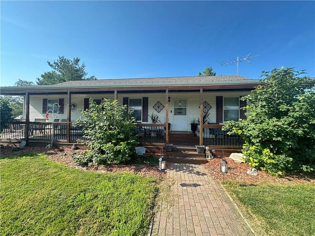 9226 427 Road, Savannah, MO 64485