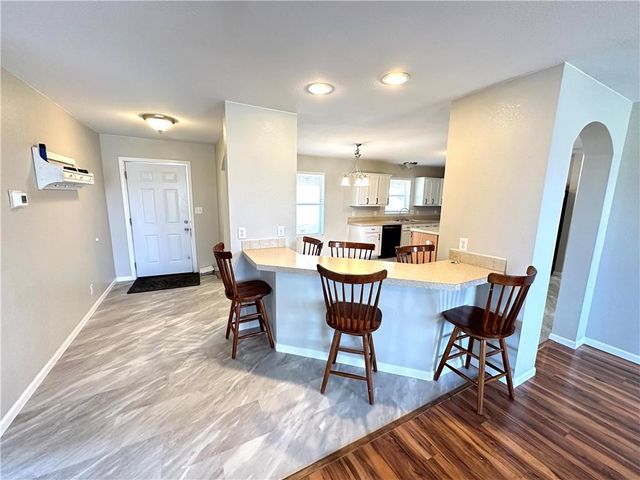 9226 427 Road, Savannah, MO 64485