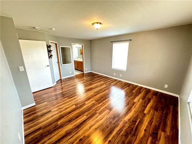 9226 427 Road, Savannah, MO 64485