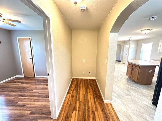 9226 427 Road, Savannah, MO 64485