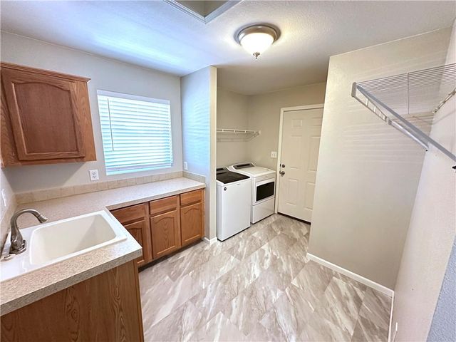 9226 427 Road, Savannah, MO 64485