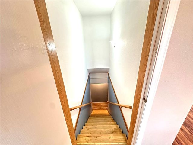 9226 427 Road, Savannah, MO 64485