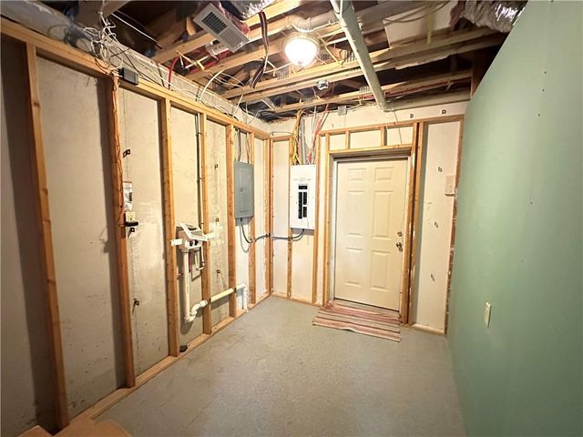 9226 427 Road, Savannah, MO 64485