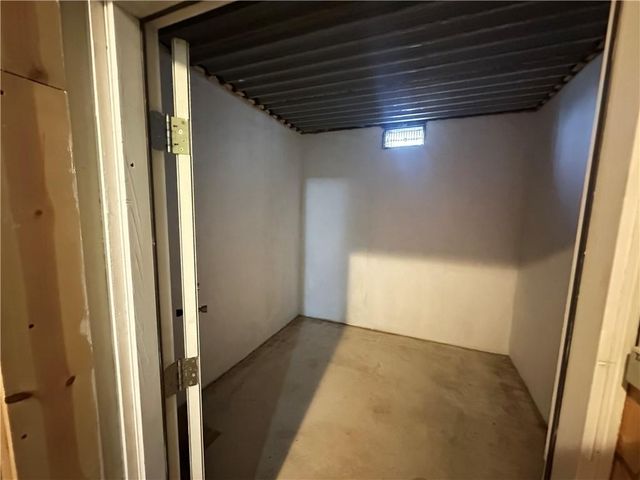 9226 427 Road, Savannah, MO 64485