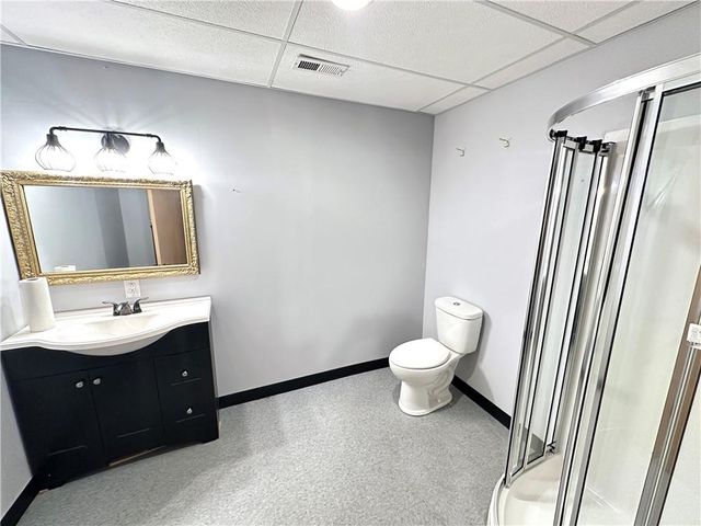 9226 427 Road, Savannah, MO 64485