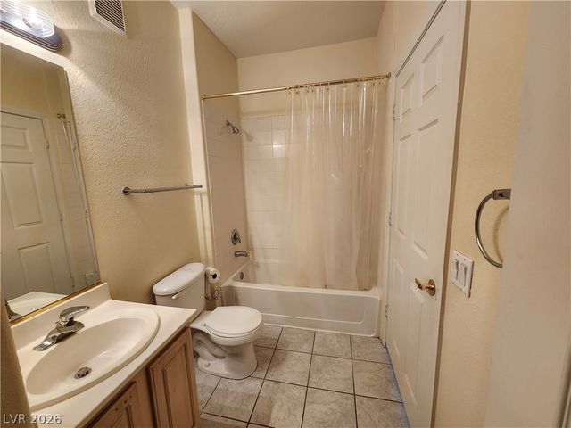 3917 Lazy Pine Street 201, Las Vegas, NV 89108