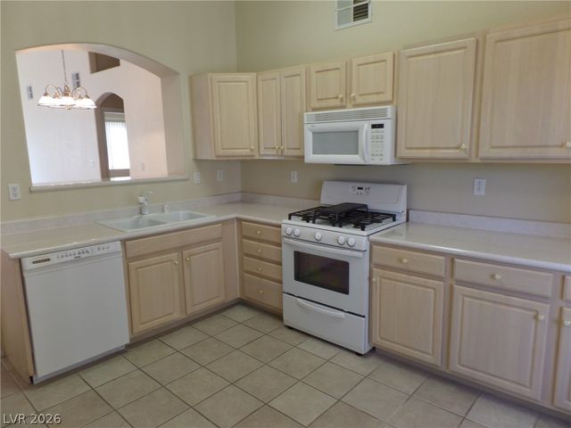 3917 Lazy Pine Street 201, Las Vegas, NV 89108