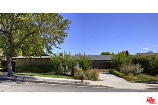 22427 De Kalb Drive, Calabasas, CA 91302