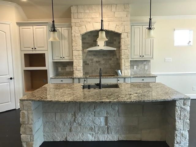 3750 Pinebrook Hollow Lane, Spring, TX 77386