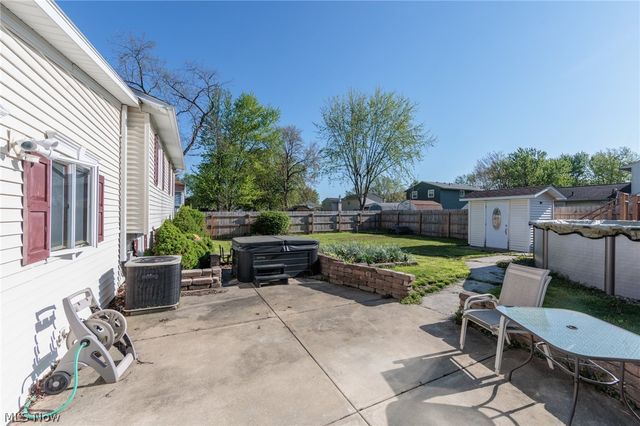 4817 Edgewood Drive, Lorain, OH 44053