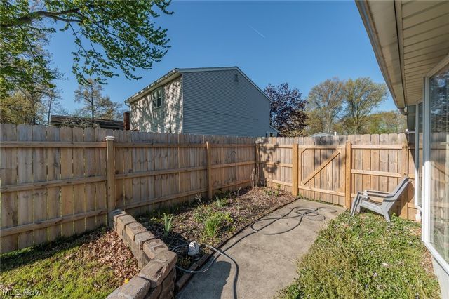 4817 Edgewood Drive, Lorain, OH 44053