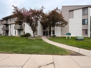 32005 W 12 Mile Road, Farmington, MI 48334