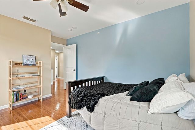 39 Frostpane Ln 39, Hopkinton, MA 01748