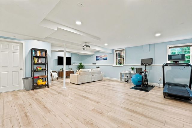 39 Frostpane Ln 39, Hopkinton, MA 01748