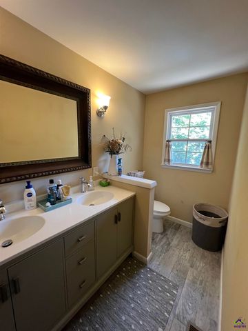 310 Forest Hill, Warner Robins, GA 31088