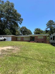 310 Forest Hill, Warner Robins, GA 31088