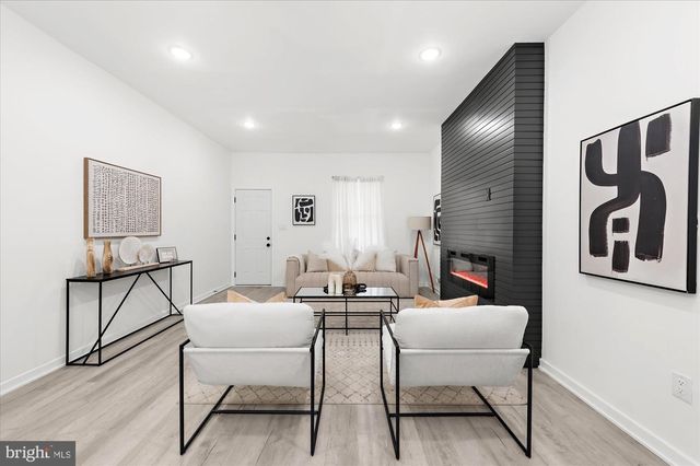 524 E PENN ST, Philadelphia, PA 19144