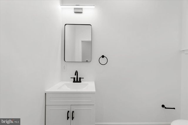 524 E PENN ST, Philadelphia, PA 19144