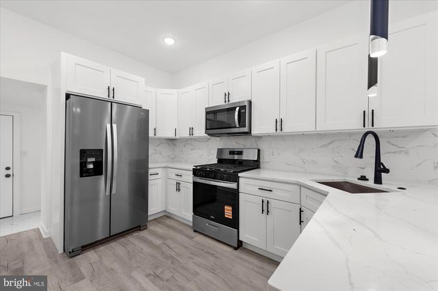 524 E PENN ST, Philadelphia, PA 19144