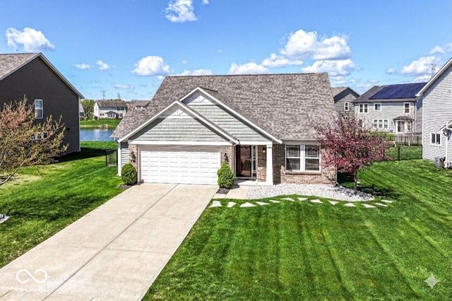 6236 N Woods Edge Court, Mccordsville, IN 46055