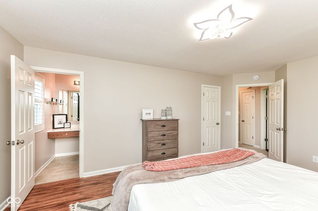 6236 N Woods Edge Court, Mccordsville, IN 46055