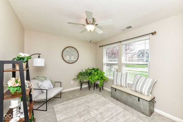 6236 N Woods Edge Court, Mccordsville, IN 46055