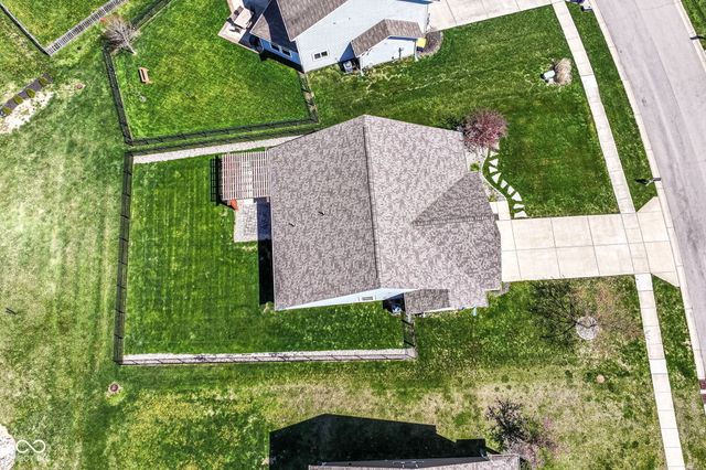 6236 N Woods Edge Court, Mccordsville, IN 46055