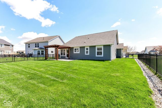 6236 N Woods Edge Court, Mccordsville, IN 46055