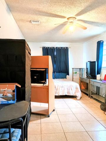 649 58TH Street, West Palm Beach, FL 33407