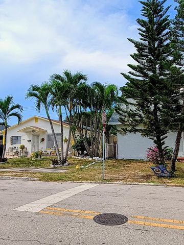 649 58TH Street, West Palm Beach, FL 33407