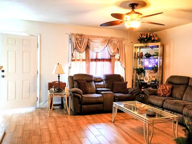 649 58TH Street, West Palm Beach, FL 33407
