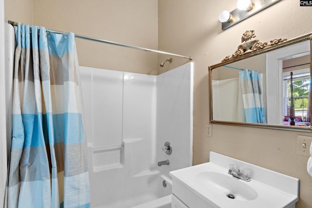 626 E Hampton Street, Olanta, SC 29114
