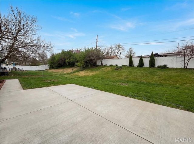 510 Wicklow Drive, Ballwin, MO 63021