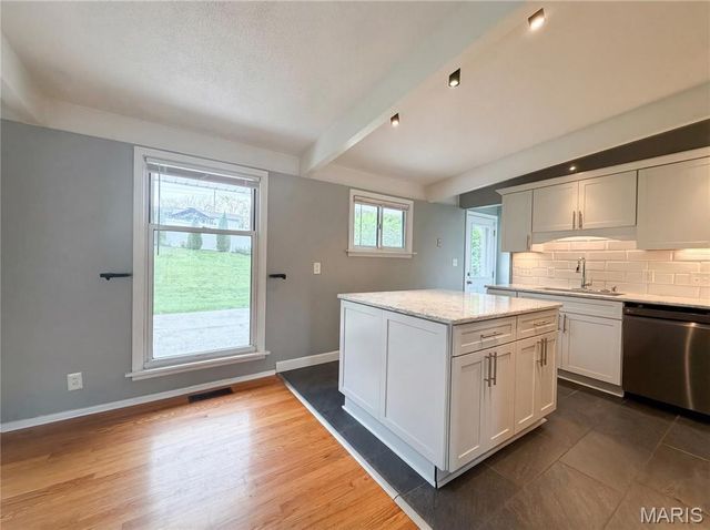 510 Wicklow Drive, Ballwin, MO 63021