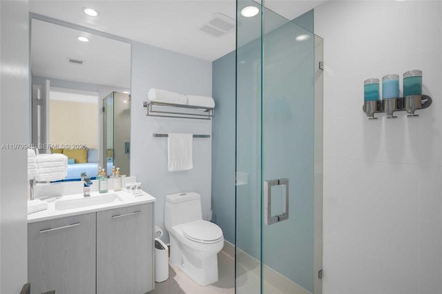 55 SW 9th St 3306, Miami, FL 33130