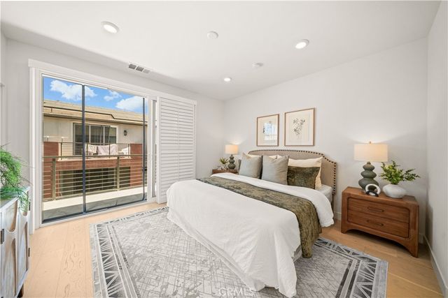 271 Lynx, Irvine, CA 92618