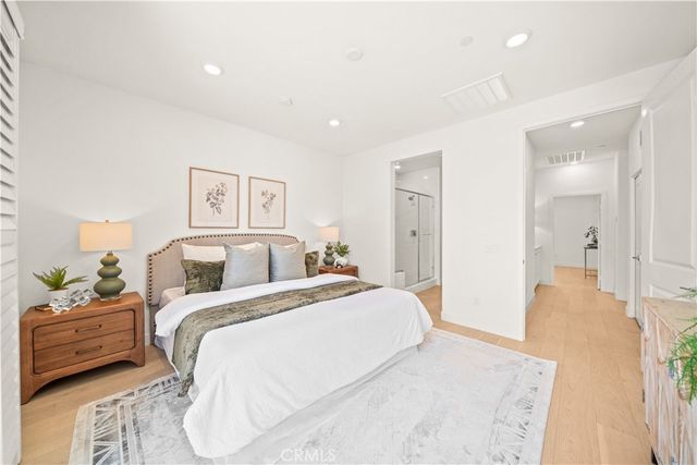 271 Lynx, Irvine, CA 92618