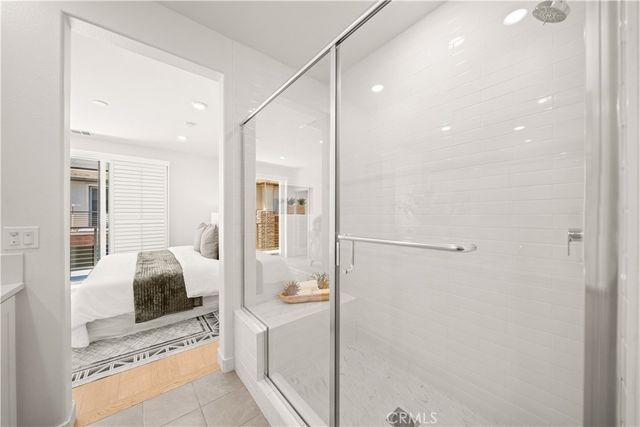 271 Lynx, Irvine, CA 92618