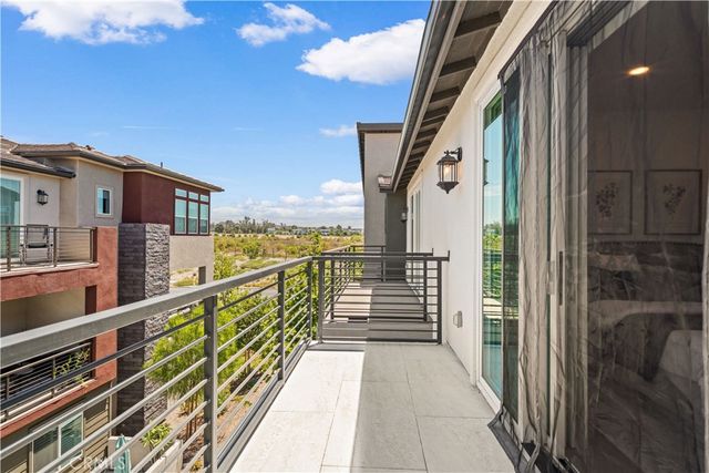 271 Lynx, Irvine, CA 92618