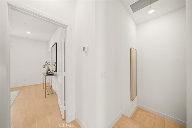 271 Lynx, Irvine, CA 92618