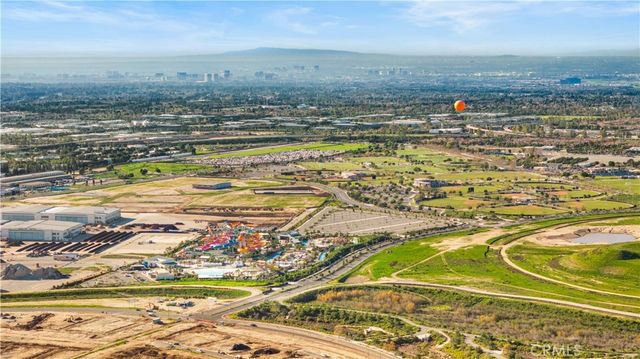 271 Lynx, Irvine, CA 92618
